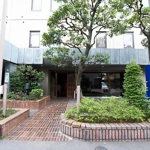 2* Hotel Empire In Shinjuku